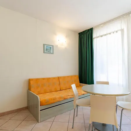 Borgoverde-6 By Interhome *